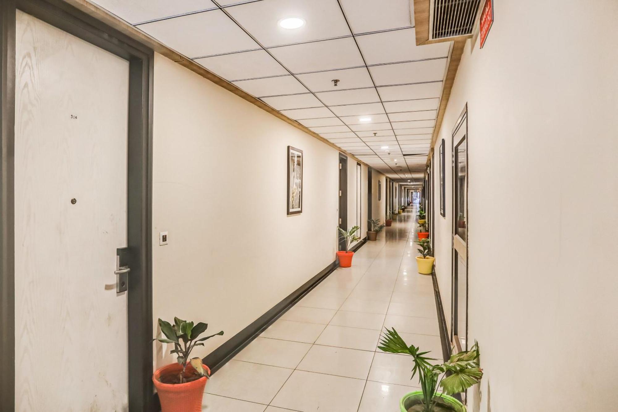 Collection O Limewood Stay Gurgaon Exterior photo